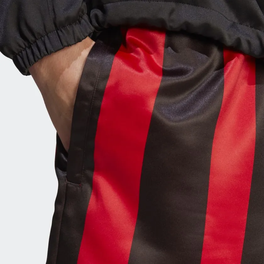 Adidas lifestyle Shorts - Better Scarlet