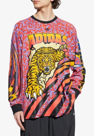 Adilenium Long-Sleeved Graphic T-shirt