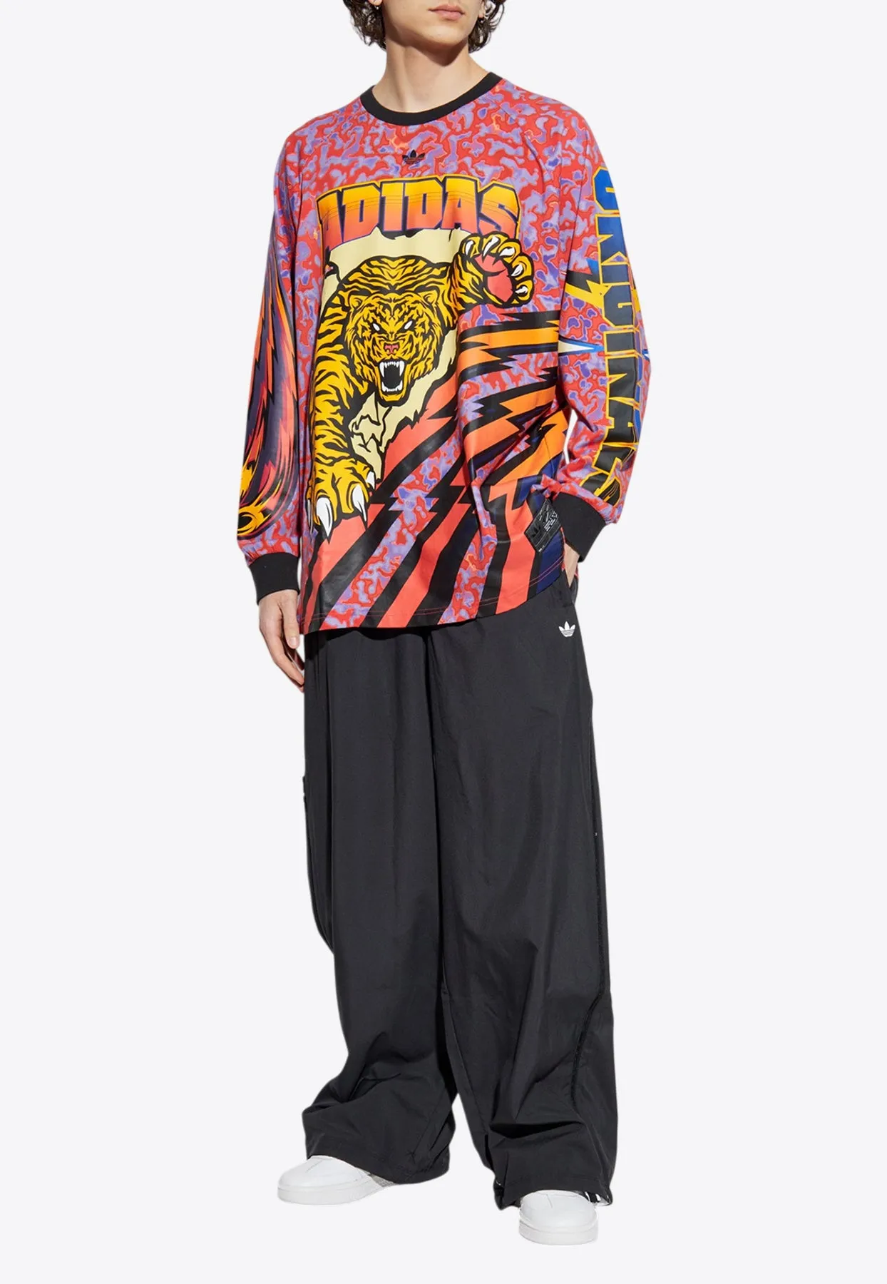 Adilenium Long-Sleeved Graphic T-shirt