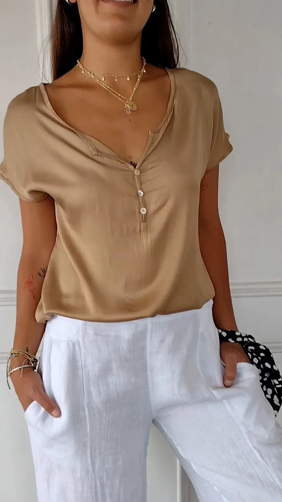 April® | T-shirt with a V-neck in casual elegance