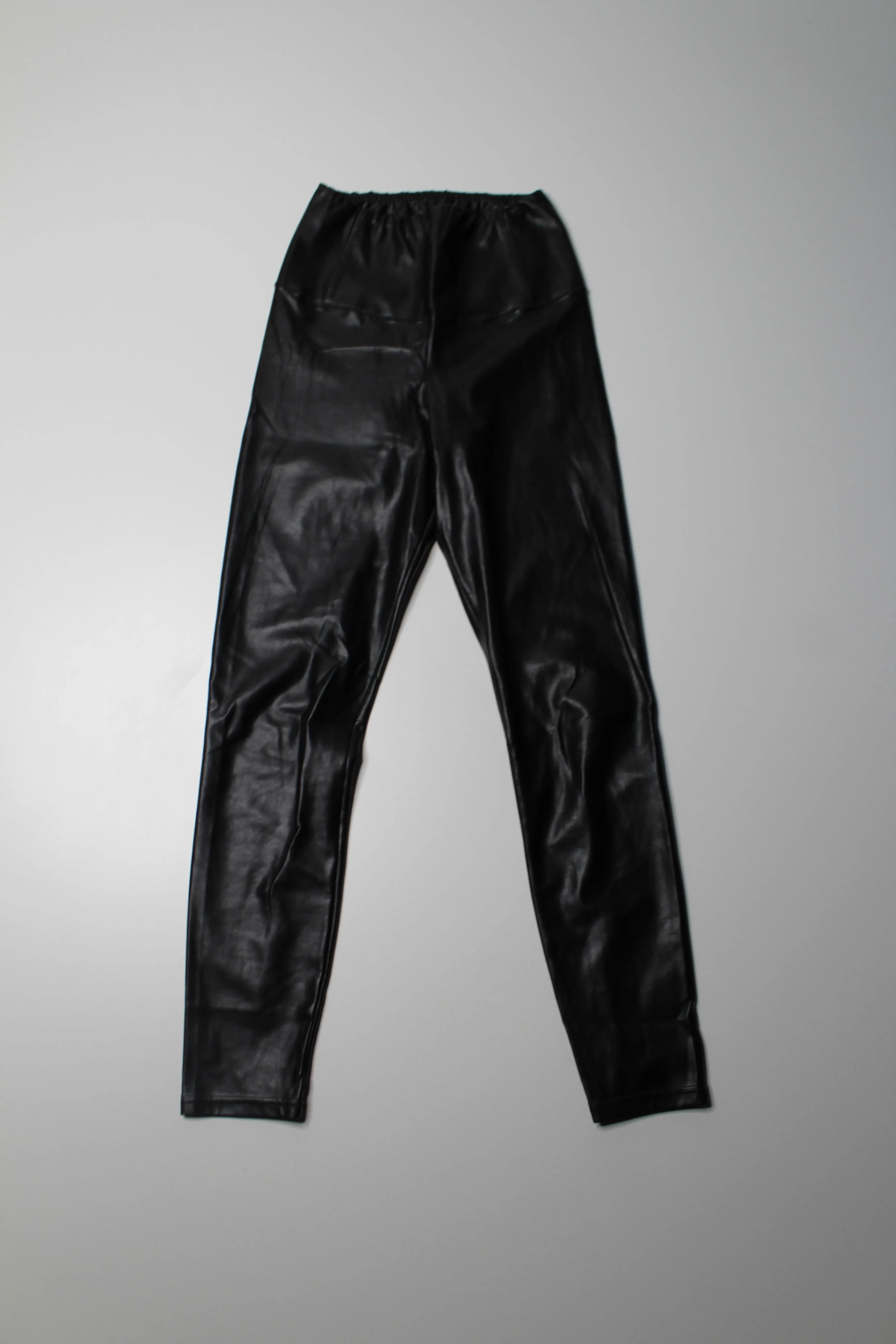 Aritzia Wilfred Free black 'daria' faux leather legging, size xs *ankle length