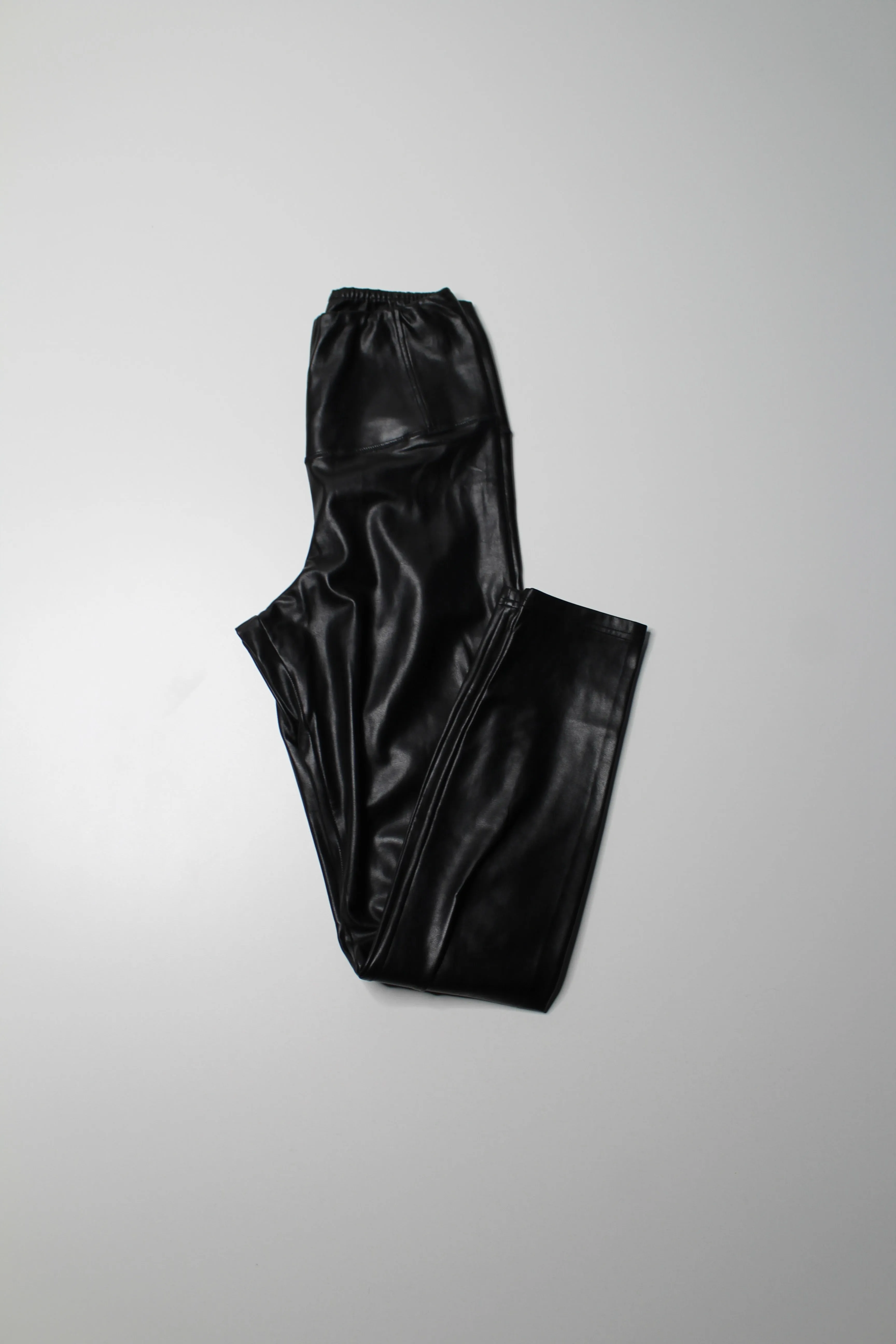 Aritzia Wilfred Free black 'daria' faux leather legging, size xs *ankle length