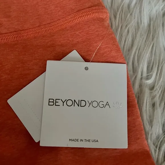 {Beyond Yoga} High Waisted Biker Shorts in Radiant Coral Heather - Womens Small