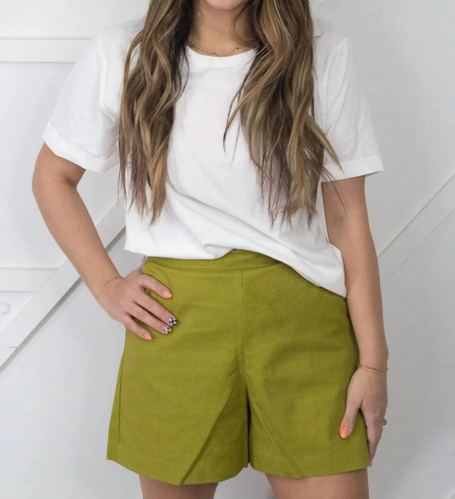 Breezy Palms Tailored Shorts In Green