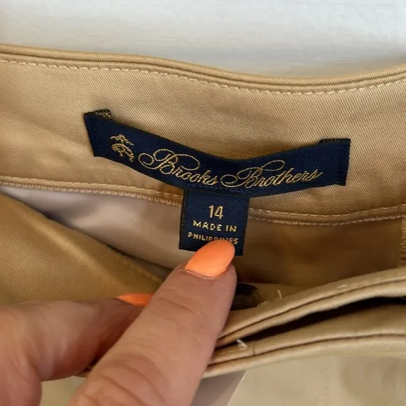 Brooks Brothers High Waisted Cotton Shorts Tan