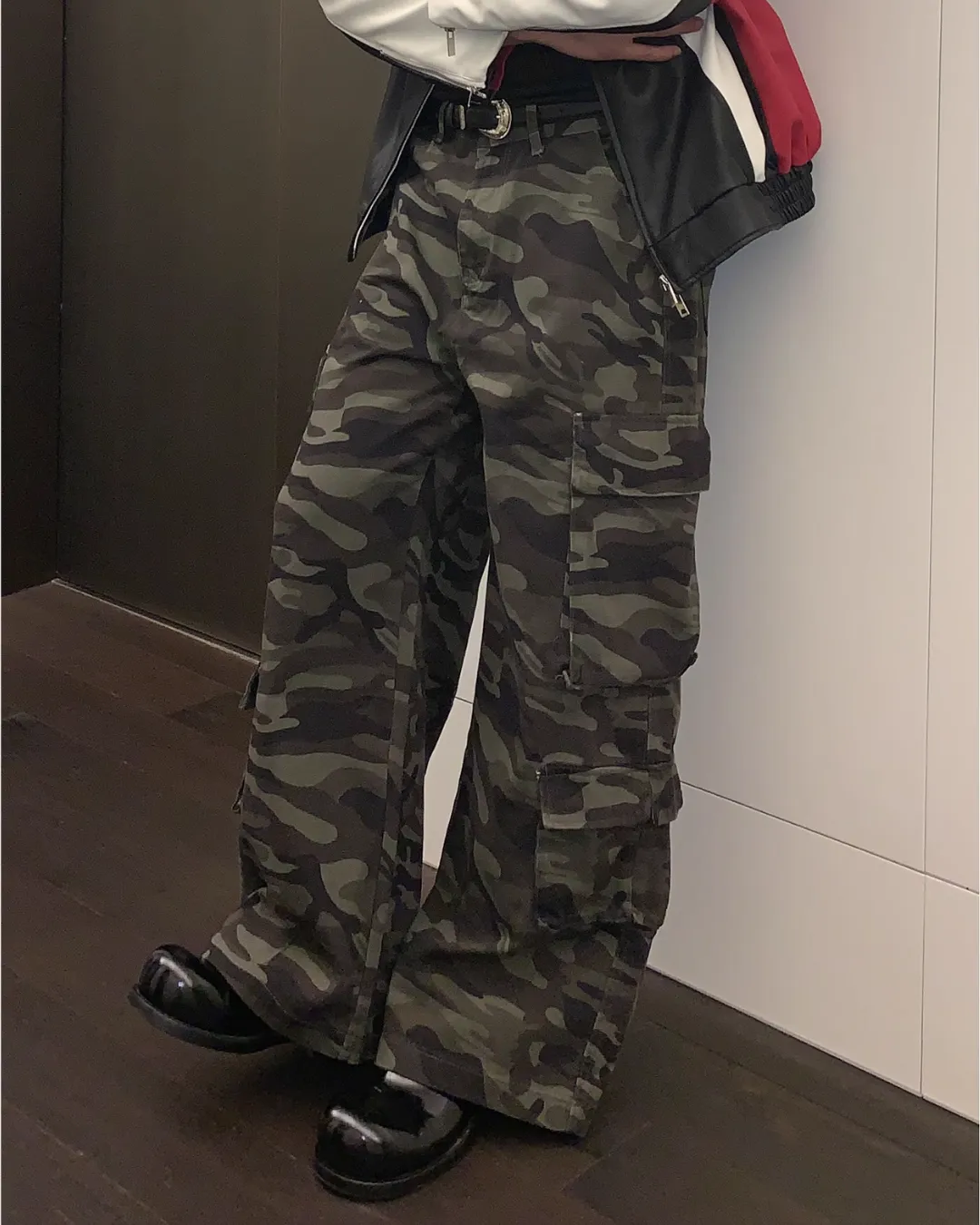 Camouflage Wide Cargo Pants CBJ0089