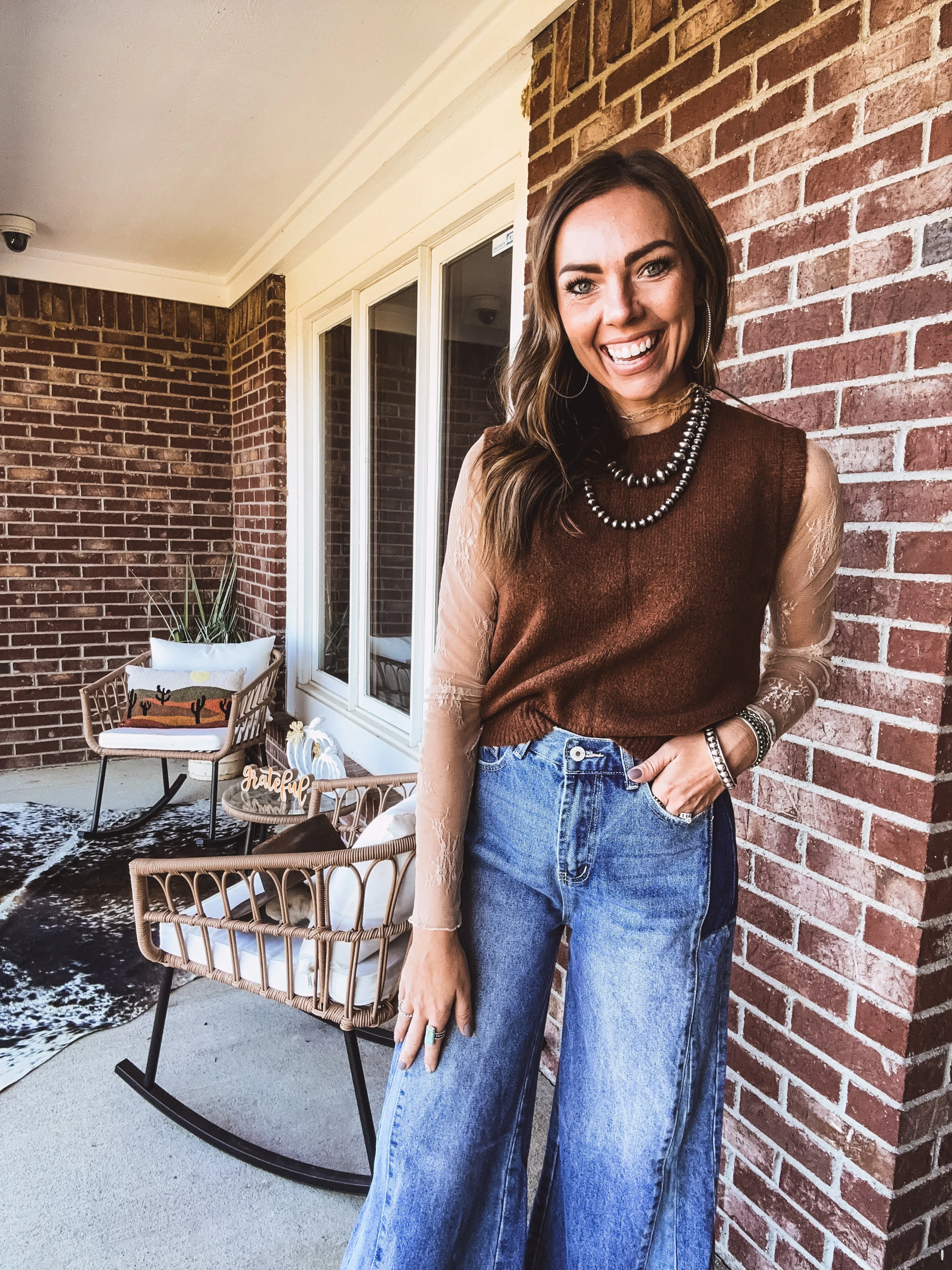 Chestnut Sleeveless Crop Sweater Vest with Rib Detail