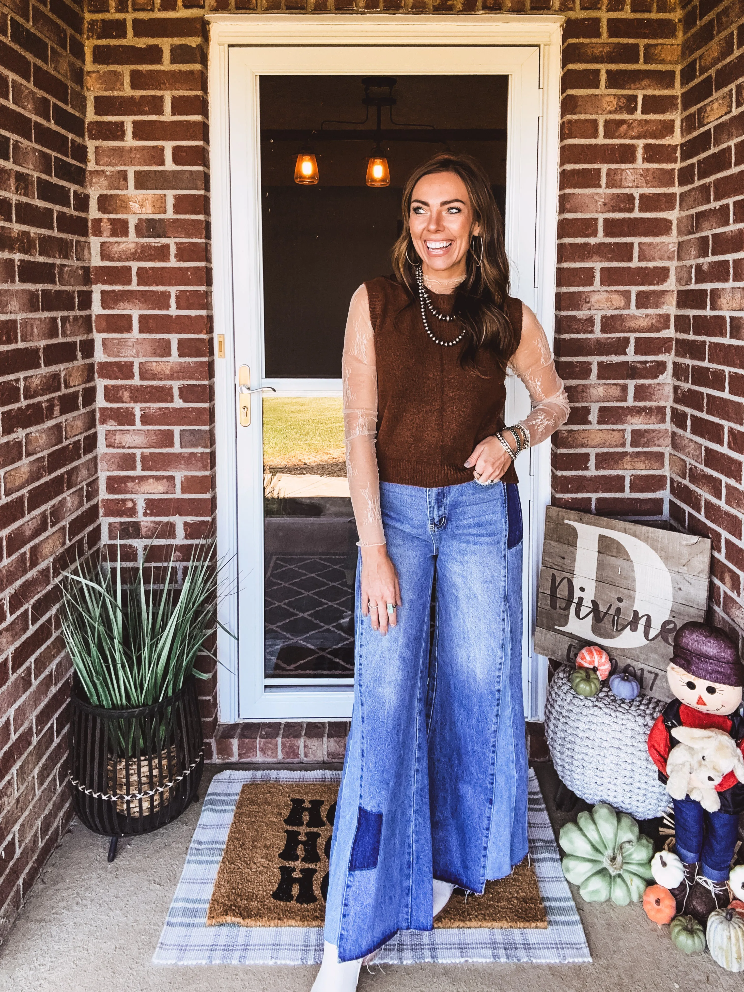 Chestnut Sleeveless Crop Sweater Vest with Rib Detail