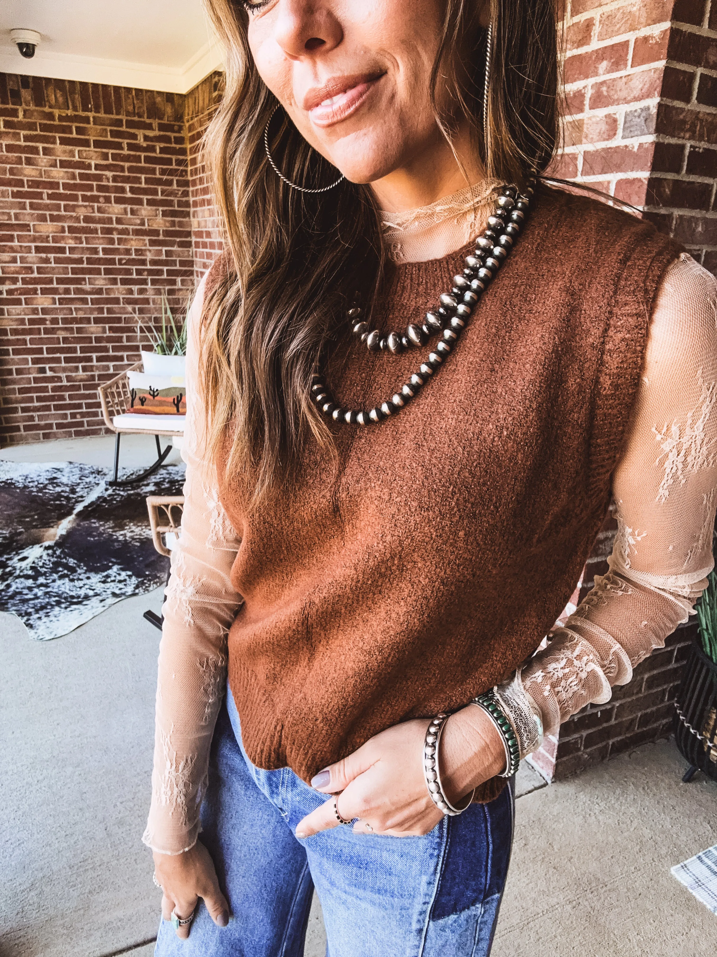 Chestnut Sleeveless Crop Sweater Vest with Rib Detail