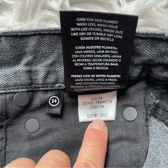 COPY - NWOT GRLFRND Women’s 24 High Rise Cut Off Denim Gray Jean Shorts Slit Th…
