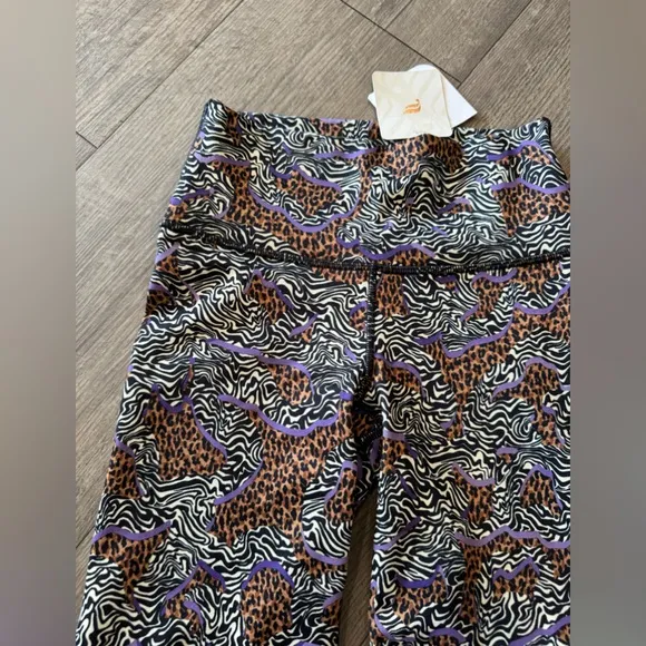 FABLETICS Define powerhold high waisted shorts 🌷
