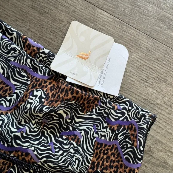 FABLETICS Define powerhold high waisted shorts 🌷