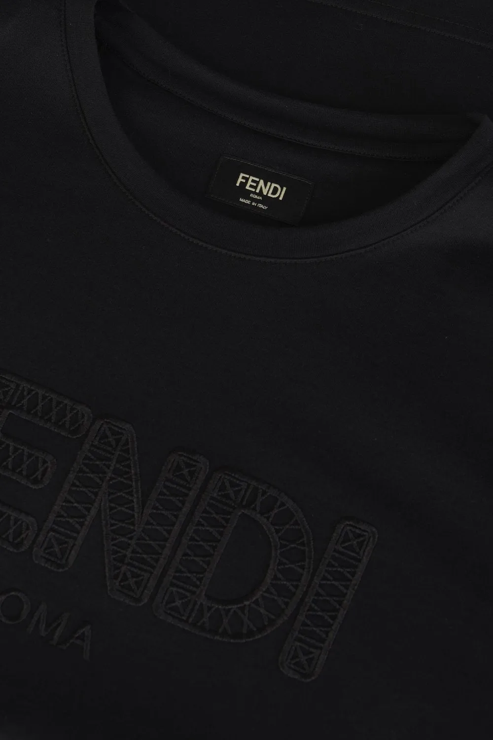 Fendi Zig-Zag Logo T-Shirt in Black
