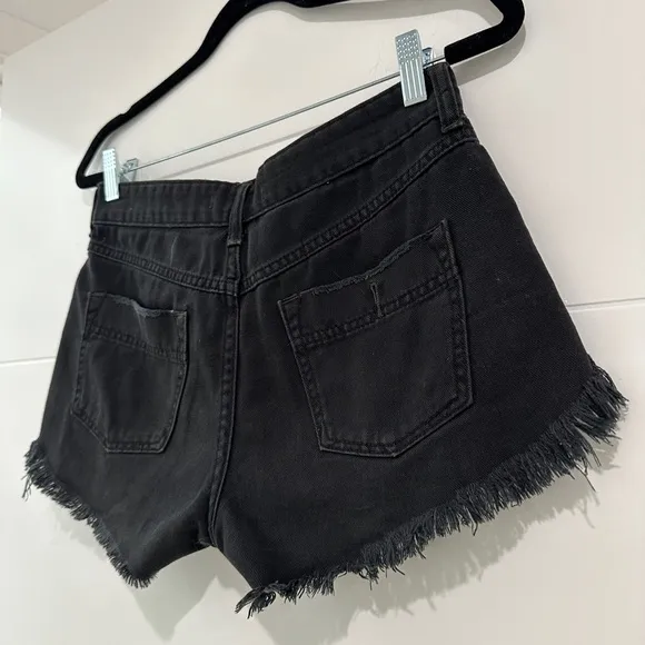 Free People We the Free distressed high waisted mom jean shorts black denim 26