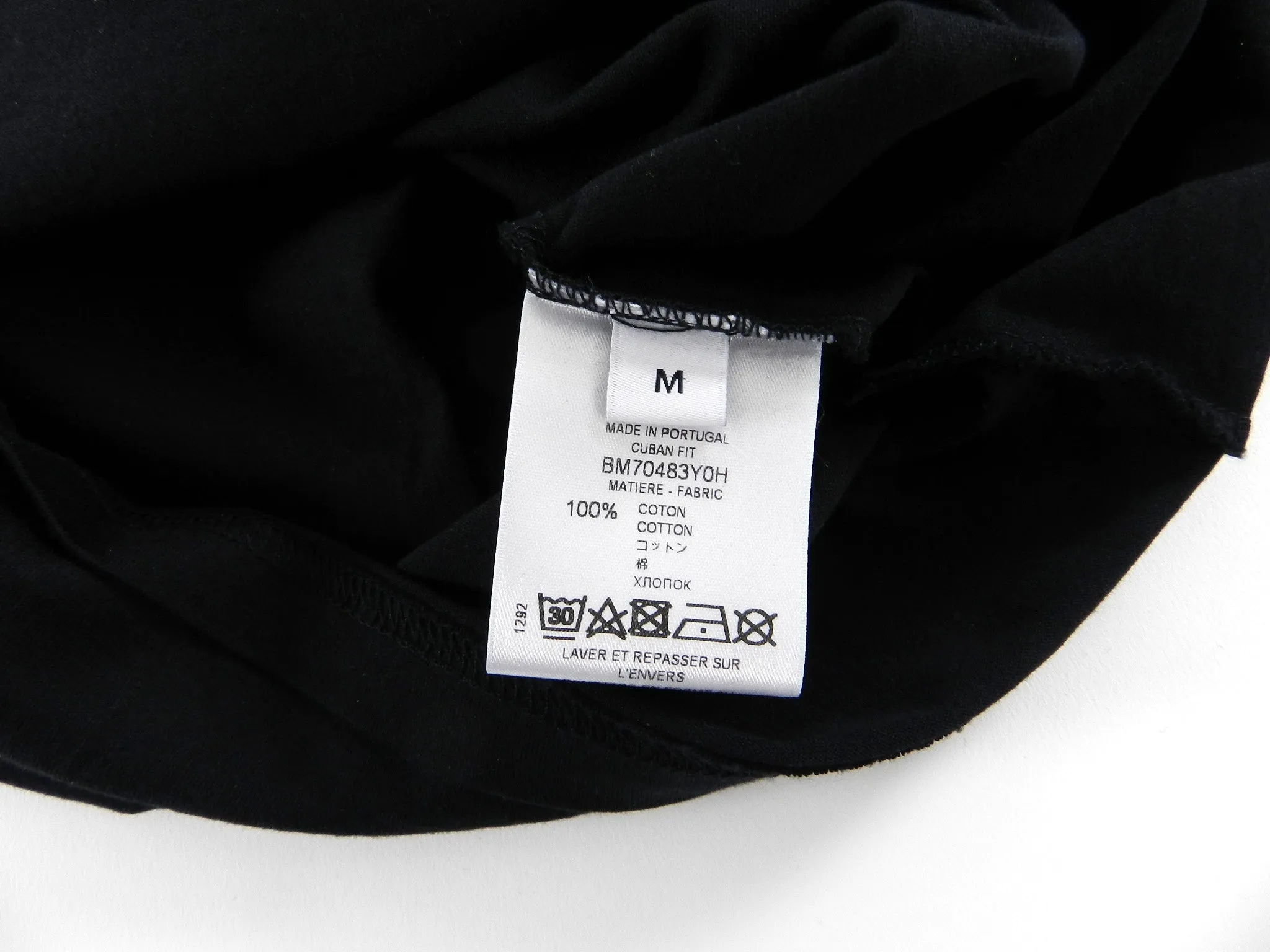 Givenchy Short Sleeve Black Shark Tee - M
