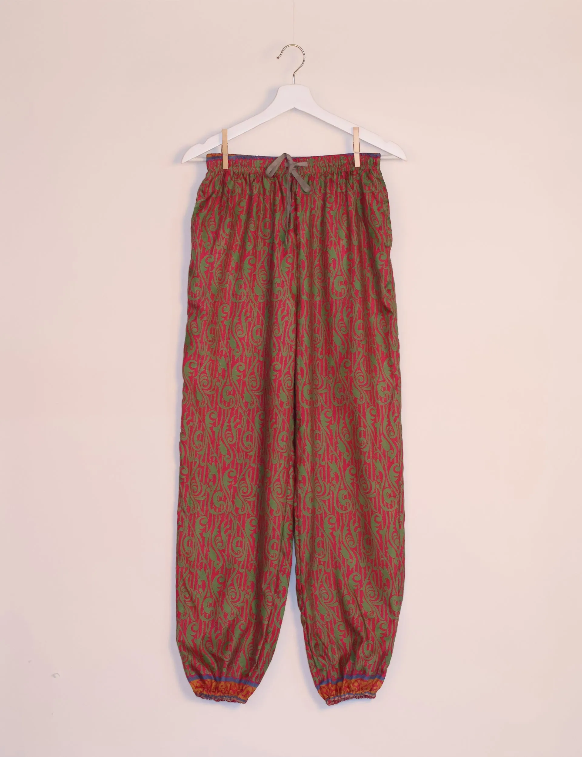 JOGGER PANTS