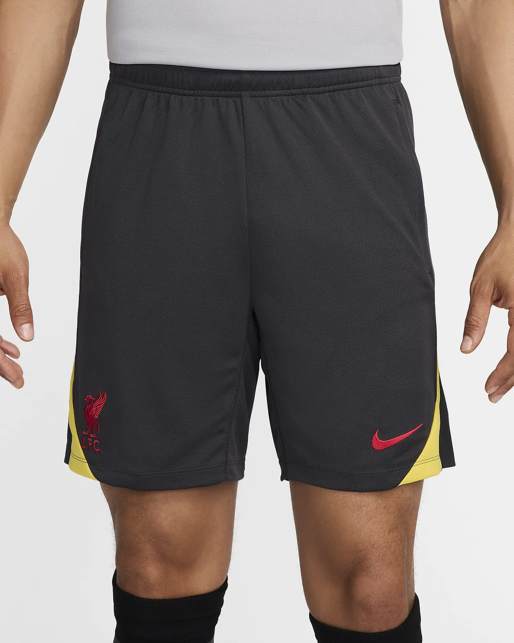 Liverpool F.C. Strike Third Men's Nike Dri-FIT Football Knit Shorts