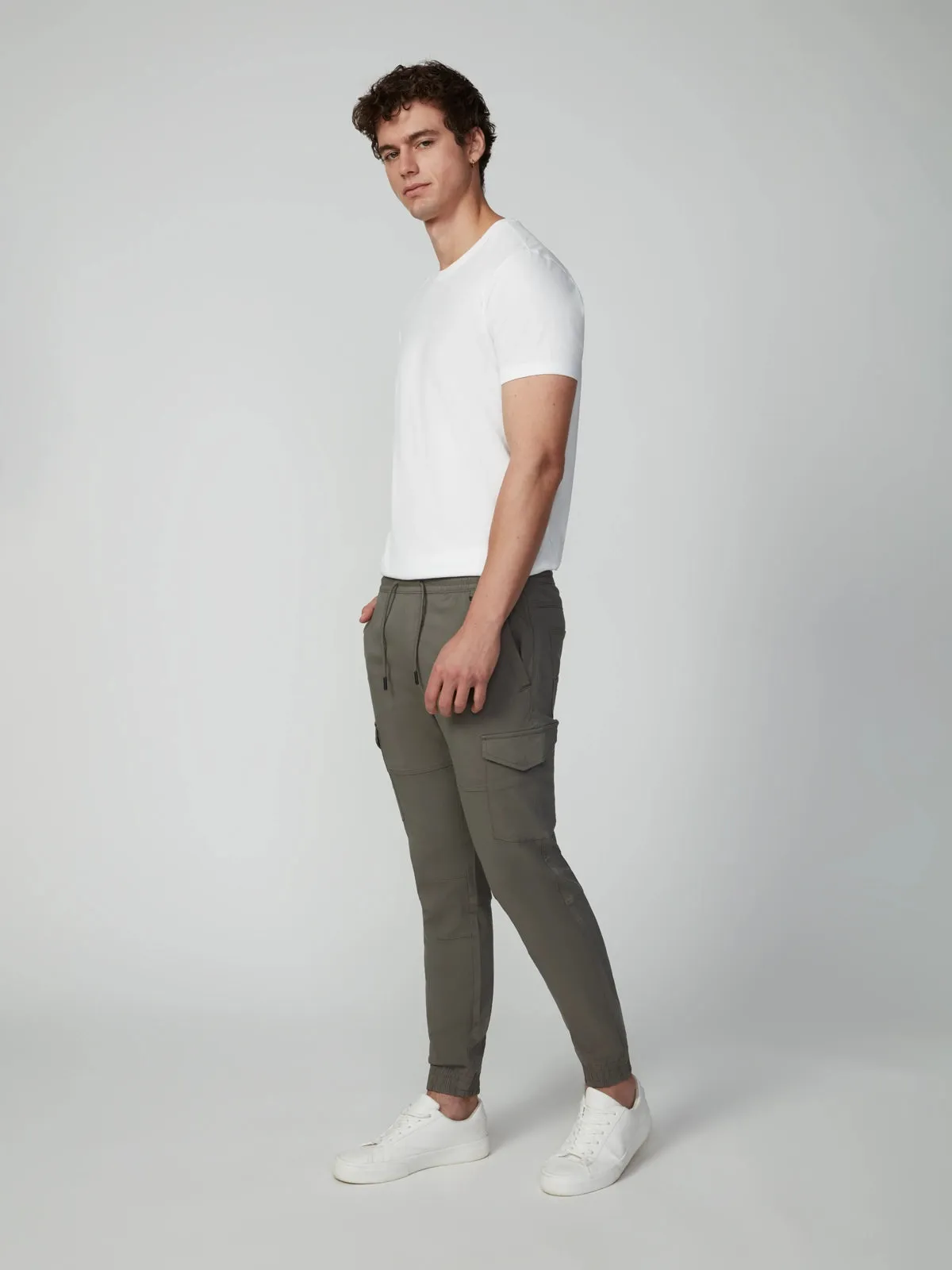 Men's Solid Bungee Cargo Jogger