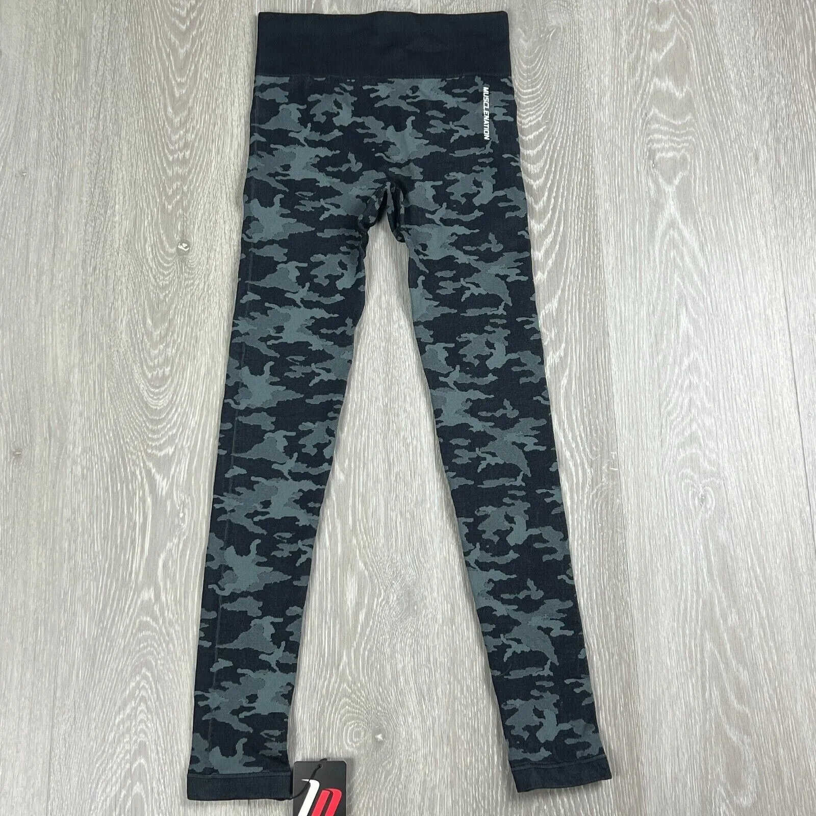 Muscle Nation Womens Cameo Cropped Leggings Size XS (New)