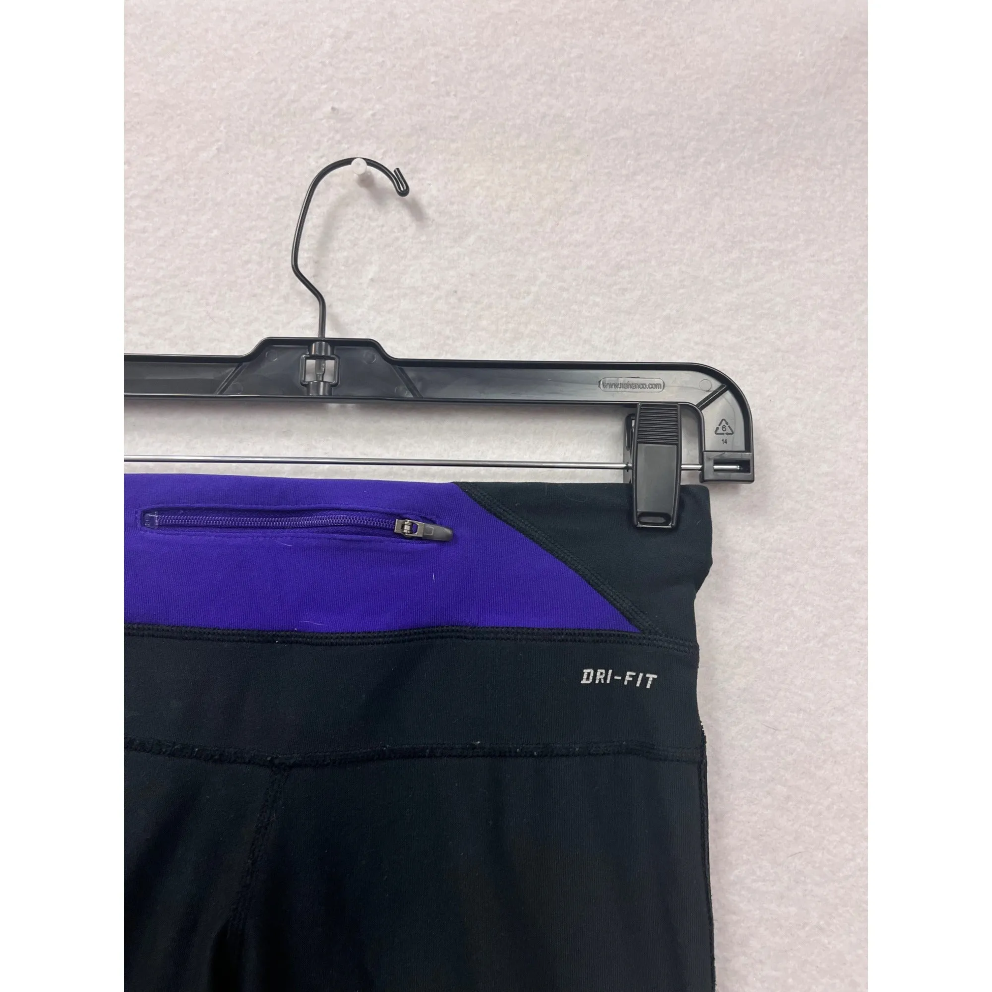 Nike Womens XS Black & Purple Dri-Fit "Just Do It" Capri Leggings #8045