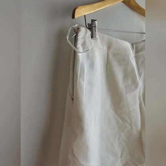 NWOT $105 Lucy Paris High Waisted Trouser Shorts In White Size M