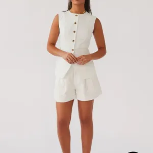 NWOT $105 Lucy Paris High Waisted Trouser Shorts In White Size M