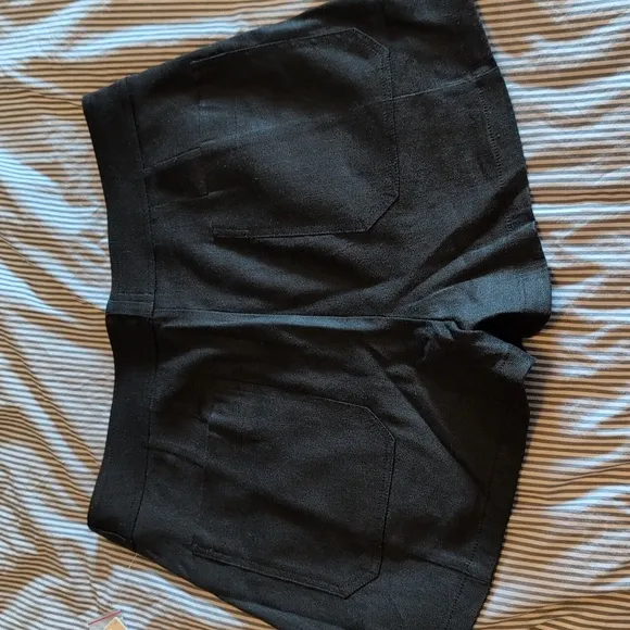 NWT Anthropologie - The Ettie Shorts by Maeve: Pitched Linen Edition Black