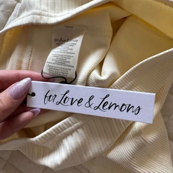 NWT For Love And Lemons Dani Cream Bike Shorts High-Waisted Medium