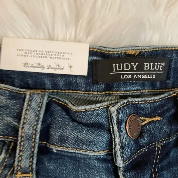 NWT - Judy Blue Dark Wash - Size small - Style # 150051