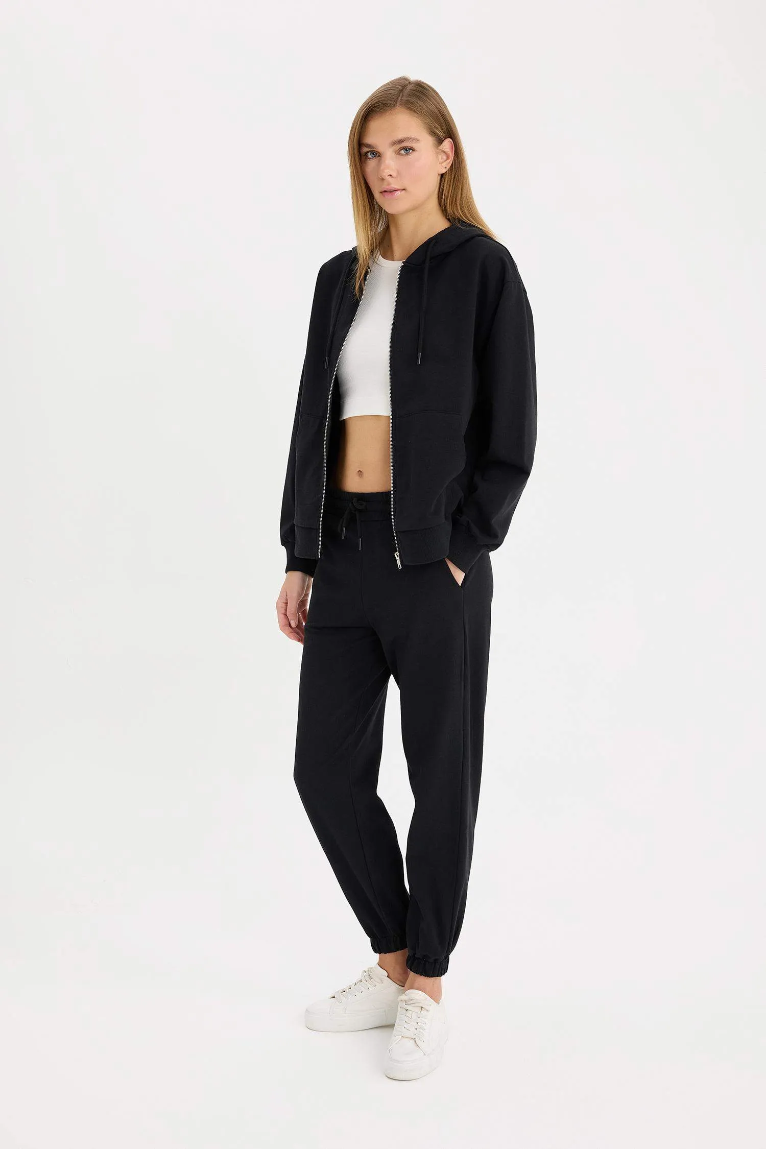 Pocketed Jogger Pants