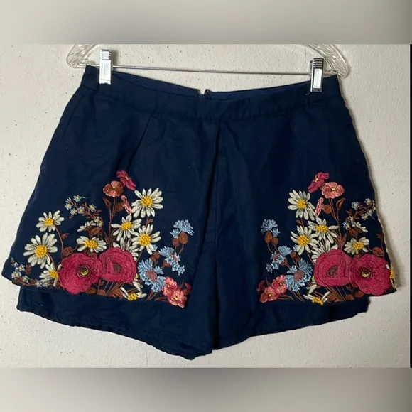 RARE Anthropologie (Elevenses) Wind Garden Culottes/shorts 10
