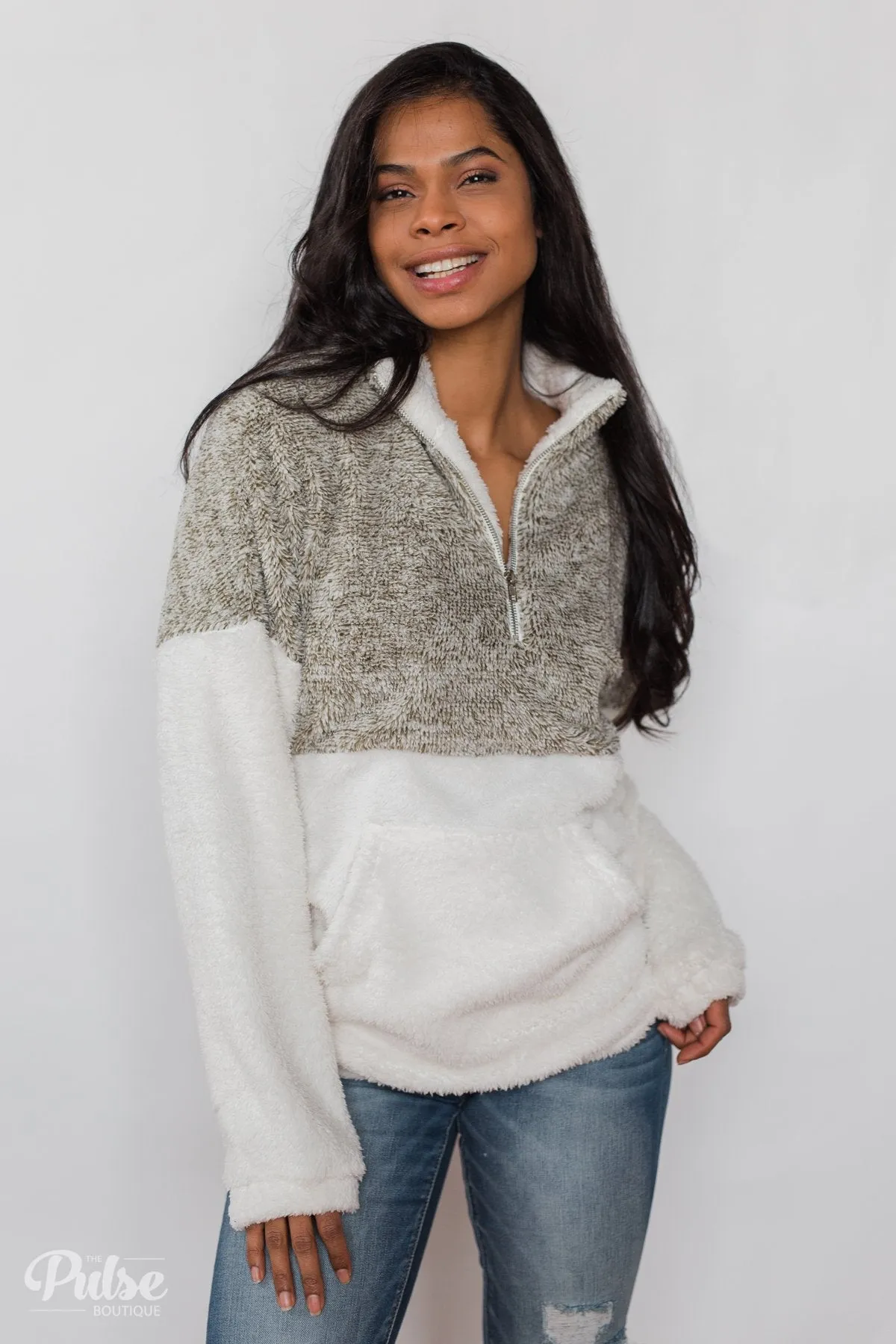 Sherpa Quarter Zip Pullover - Ivory & Olive