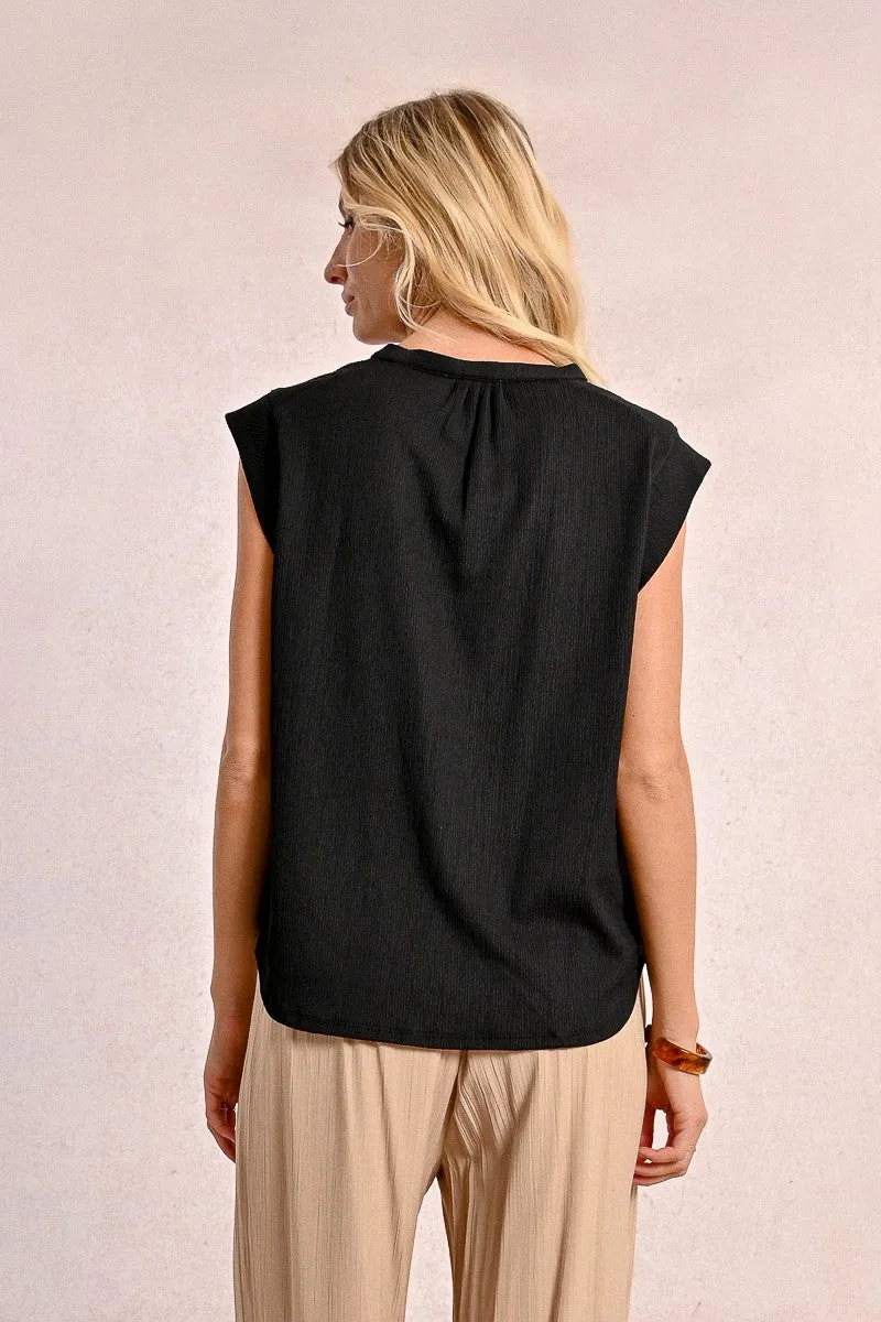 SLEEVELESS TOP