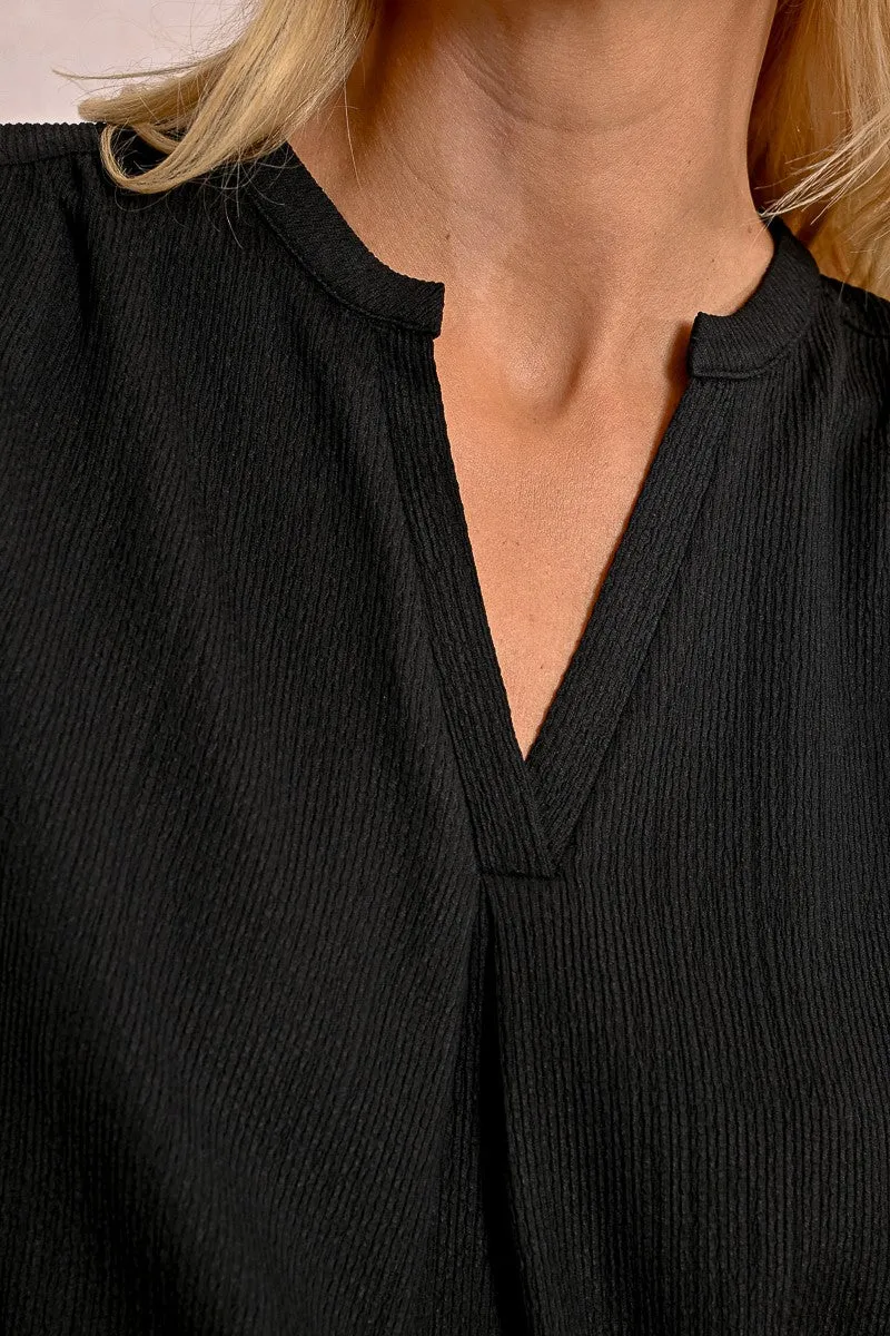 SLEEVELESS TOP