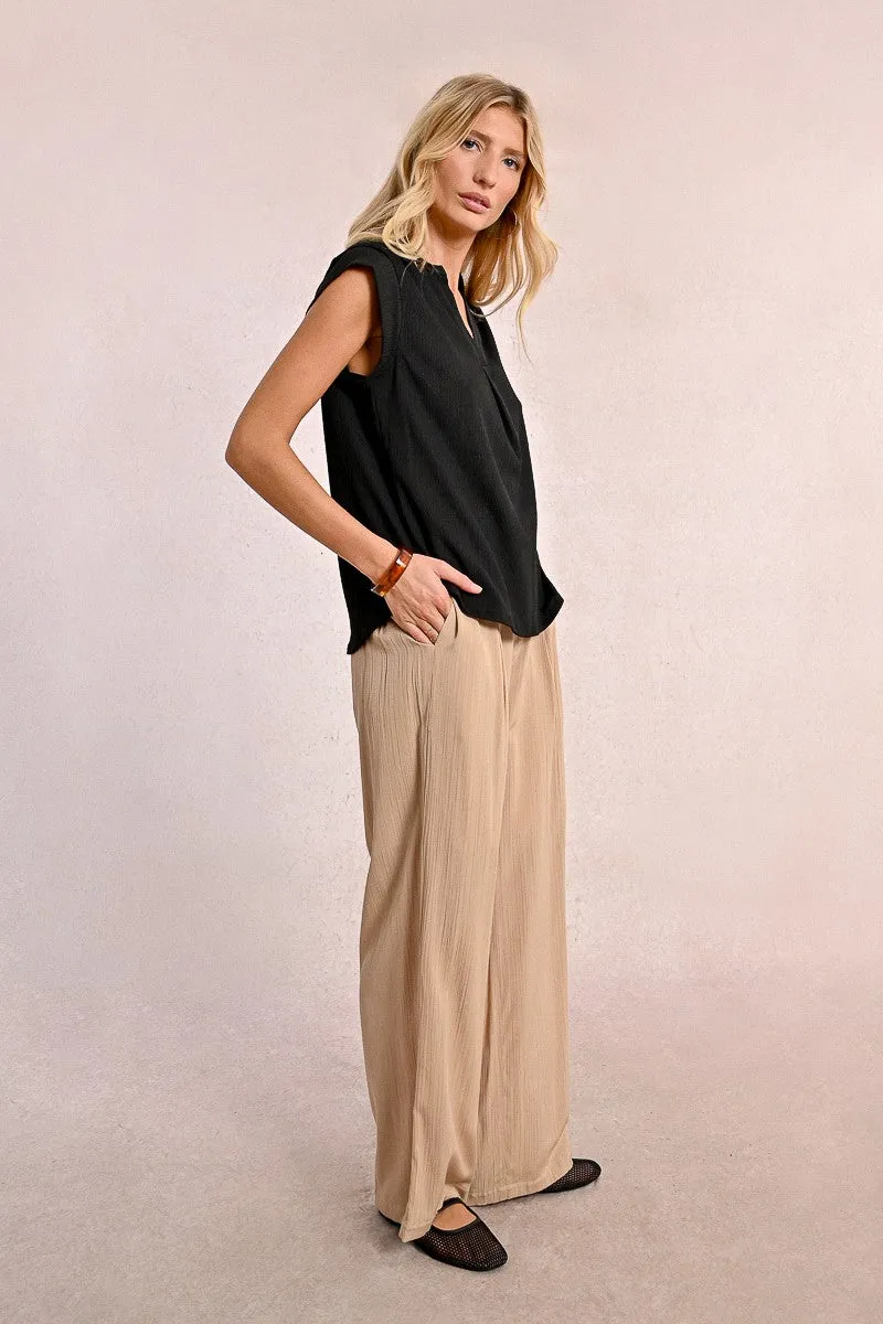 SLEEVELESS TOP
