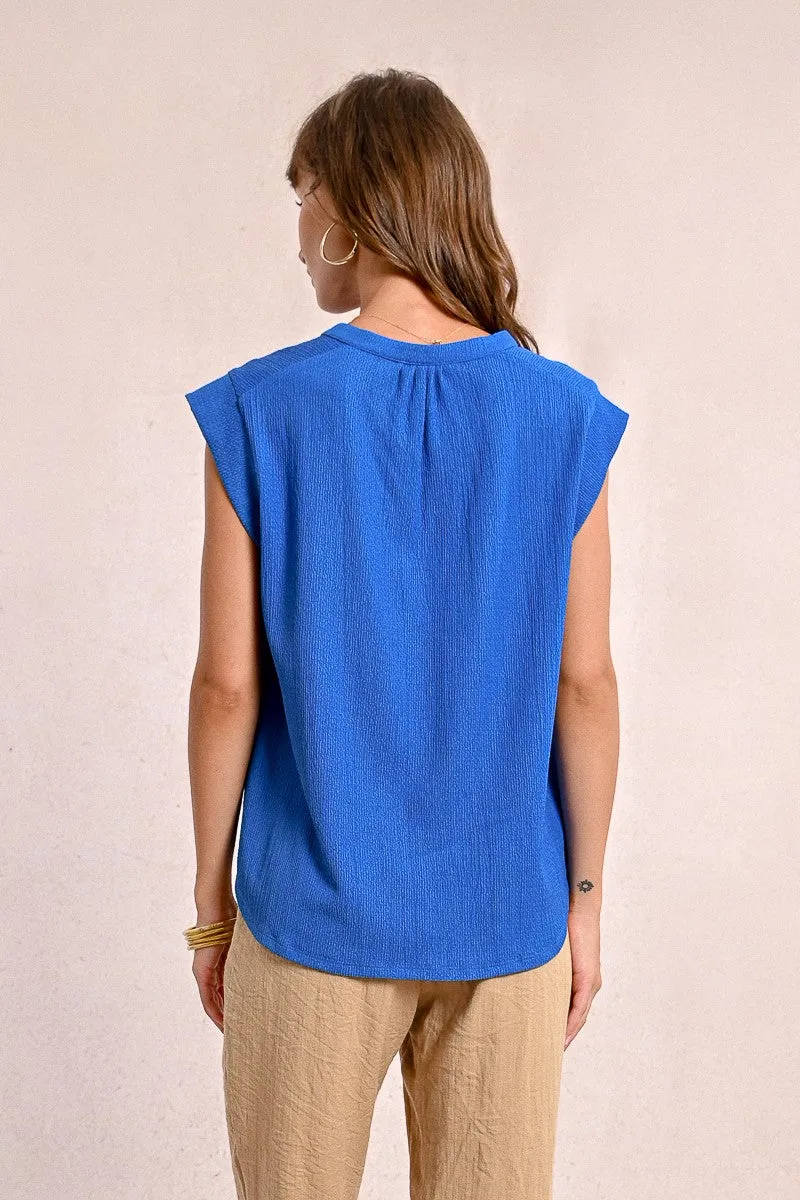 SLEEVELESS TOP