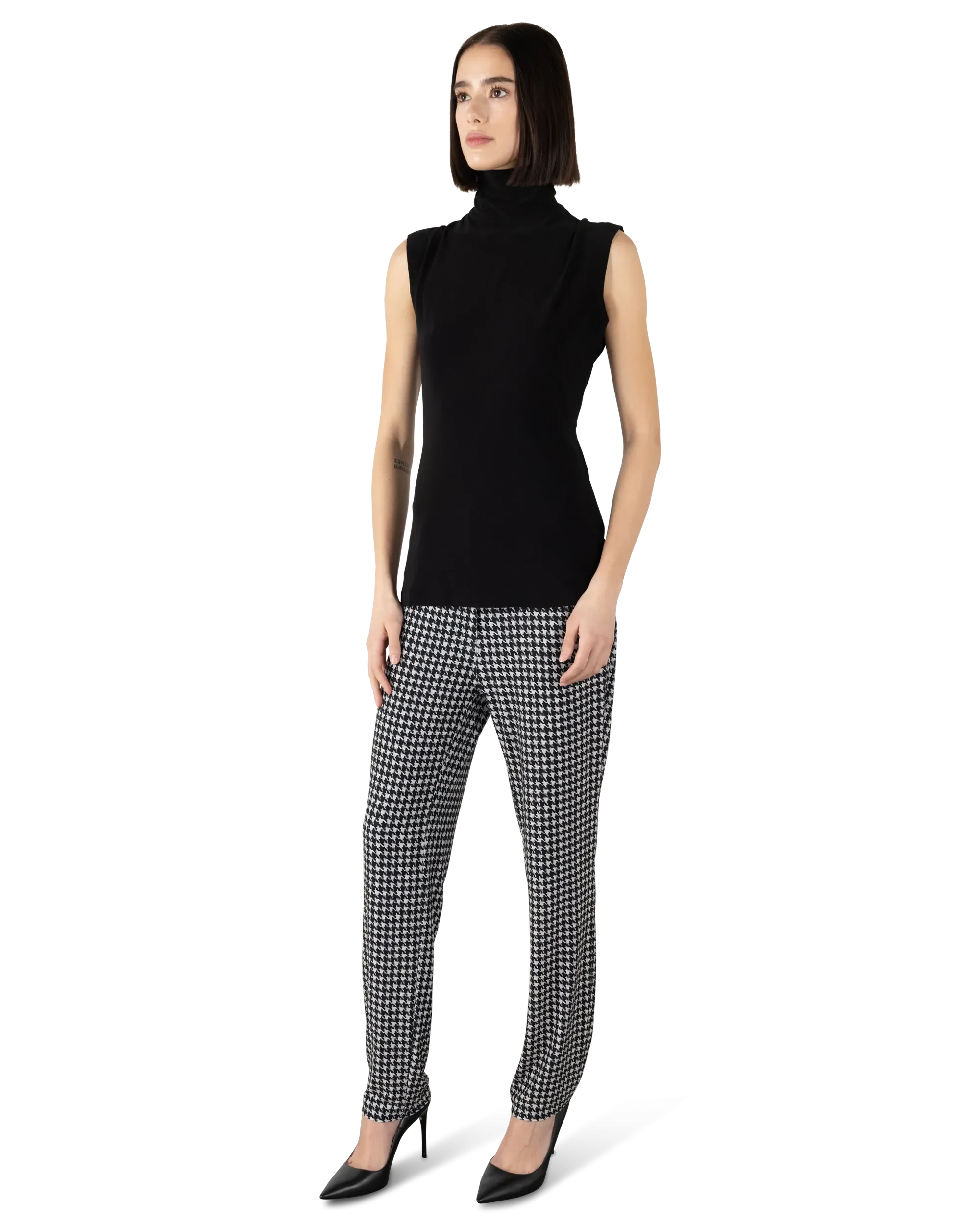 Slim Fit Sleeveless Turtle Top