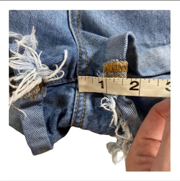 Superdown Light Wash High Waisted Distressed Button Fly Shorts Size 26