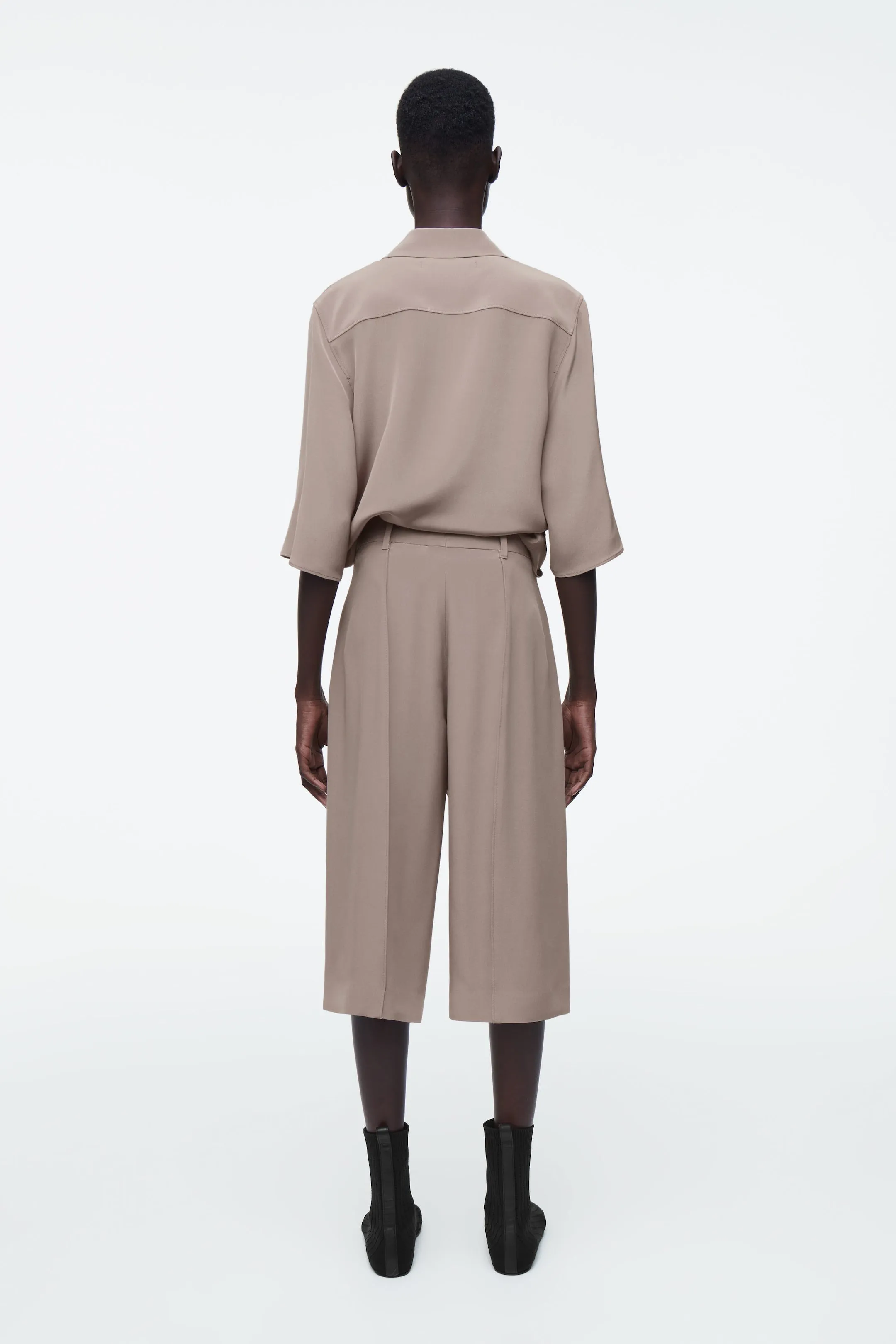 Tailored silk shorts