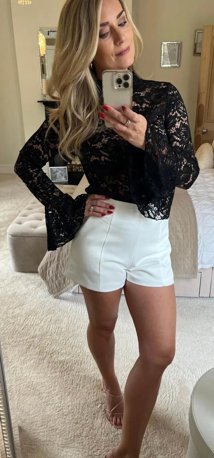 The FERN tailored shorts - 2 colours
