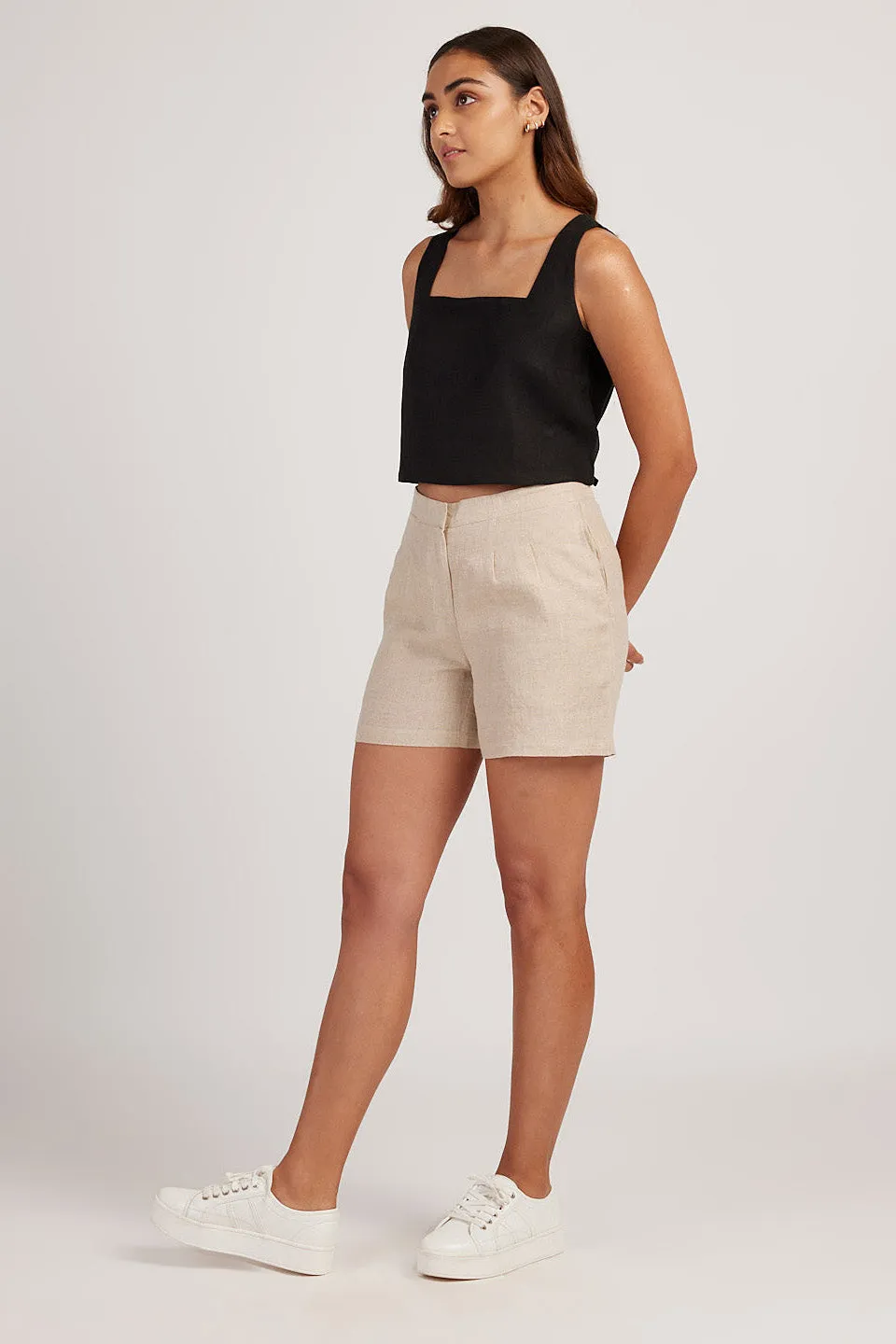 The Linen Tailored Shorts