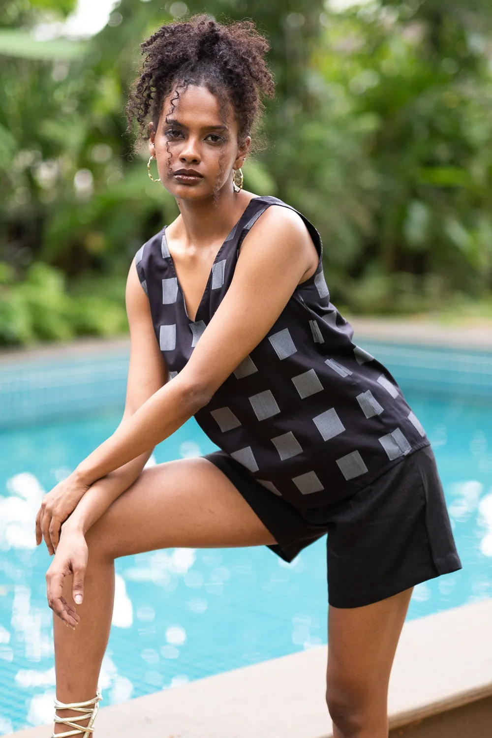 The Linen Tailored Shorts