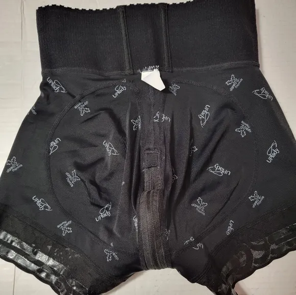 Uplady Butt lifter Tummy Control Faja Shorts Size Medium NWOT