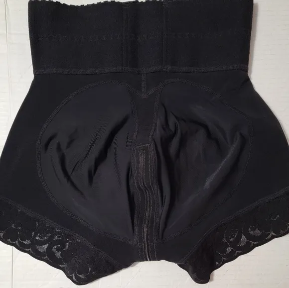 Uplady Butt lifter Tummy Control Faja Shorts Size Medium NWOT