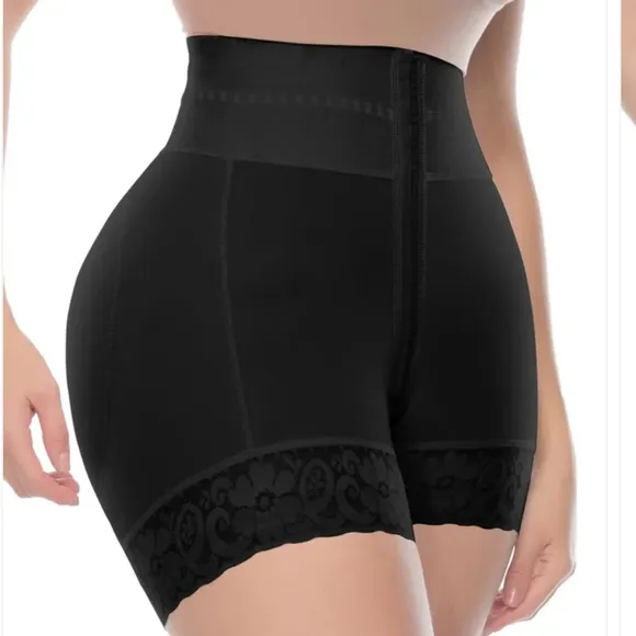Uplady Butt lifter Tummy Control Faja Shorts Size Medium NWOT