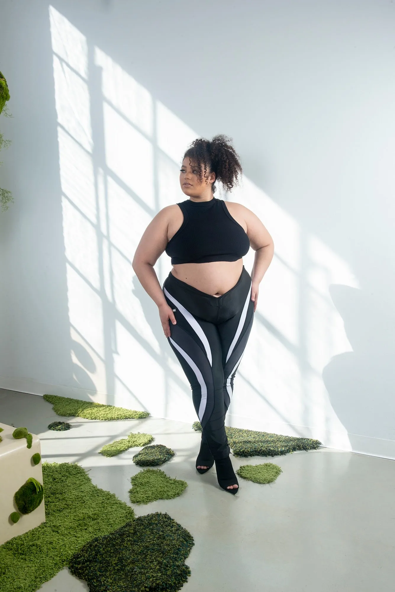 V Cut Black Leggings