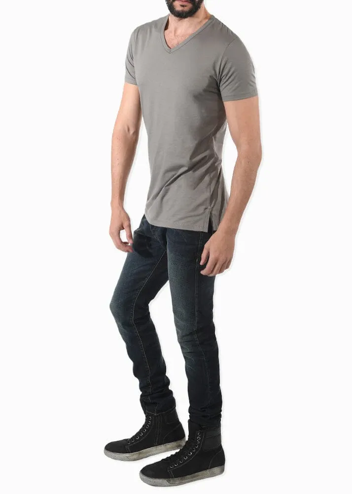 V-NECK T-SHIRT