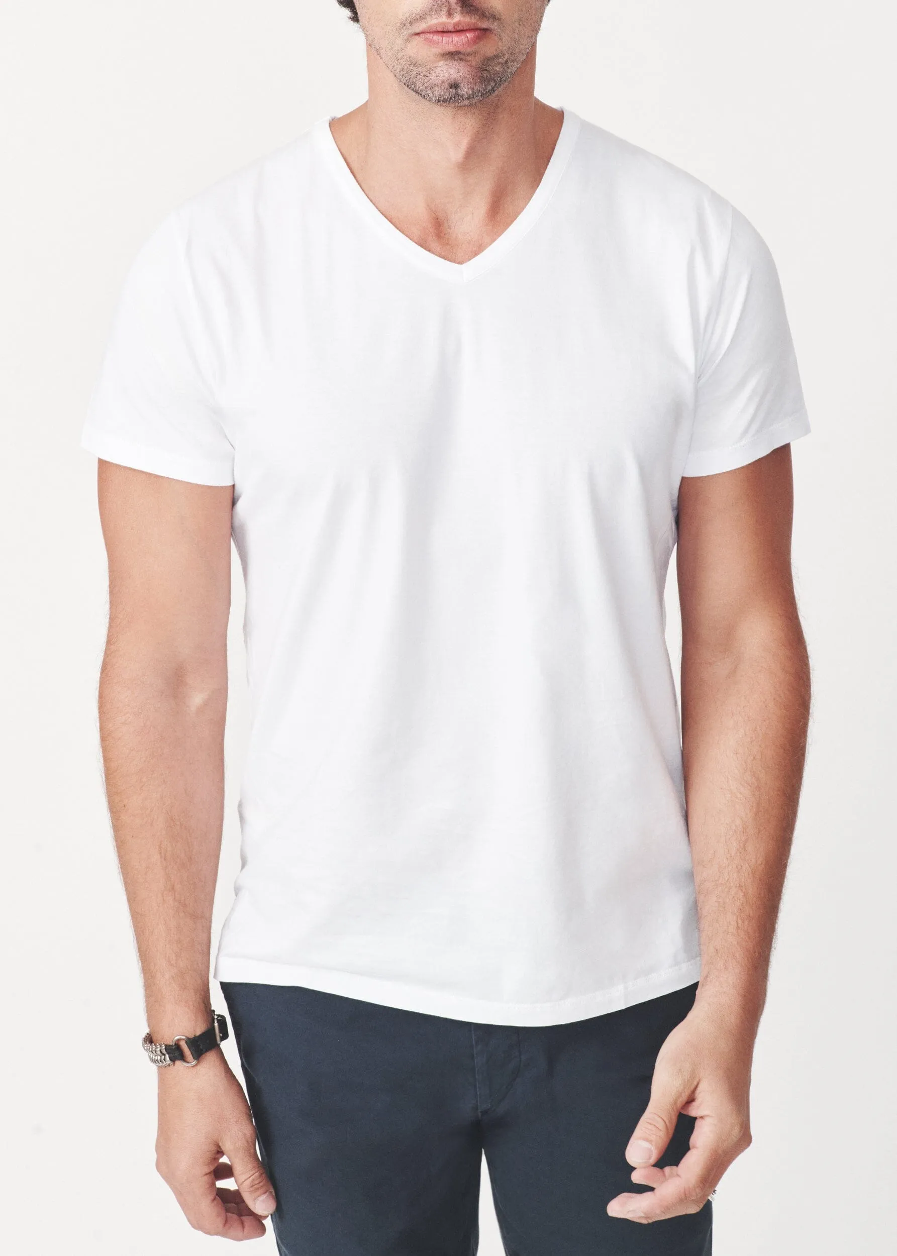 V-NECK T-SHIRT