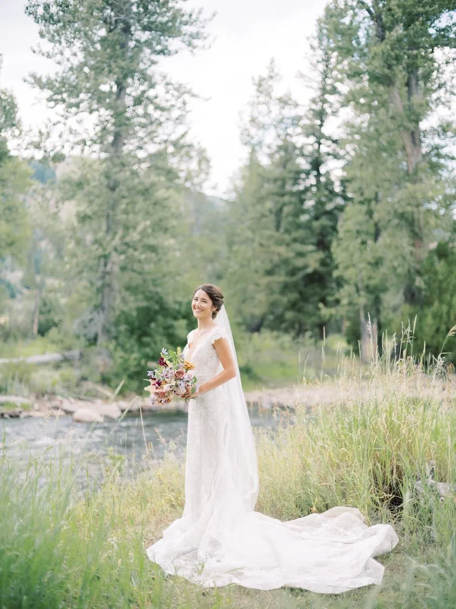 V-neckline Cap-sleeve Lace Mermaid Bridal Dress with Removeable Skirt