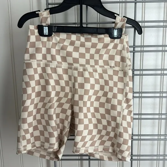 Wilo the Label Sports Bra &amp; Biker Shorts Clay Checker Print 2 piece Set Sz M NWT
